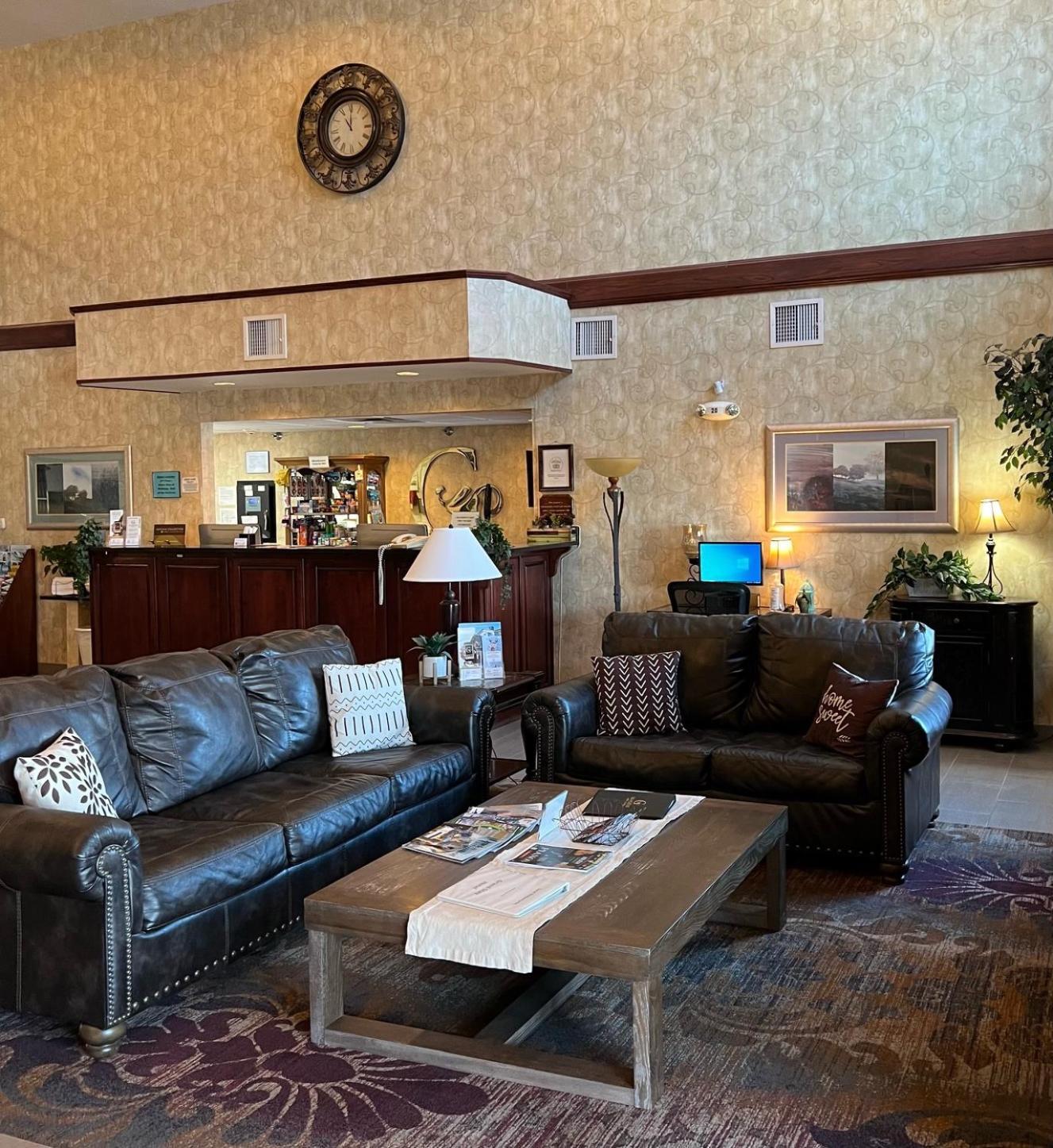 Grandstay Hotel & Suites Becker Buitenkant foto