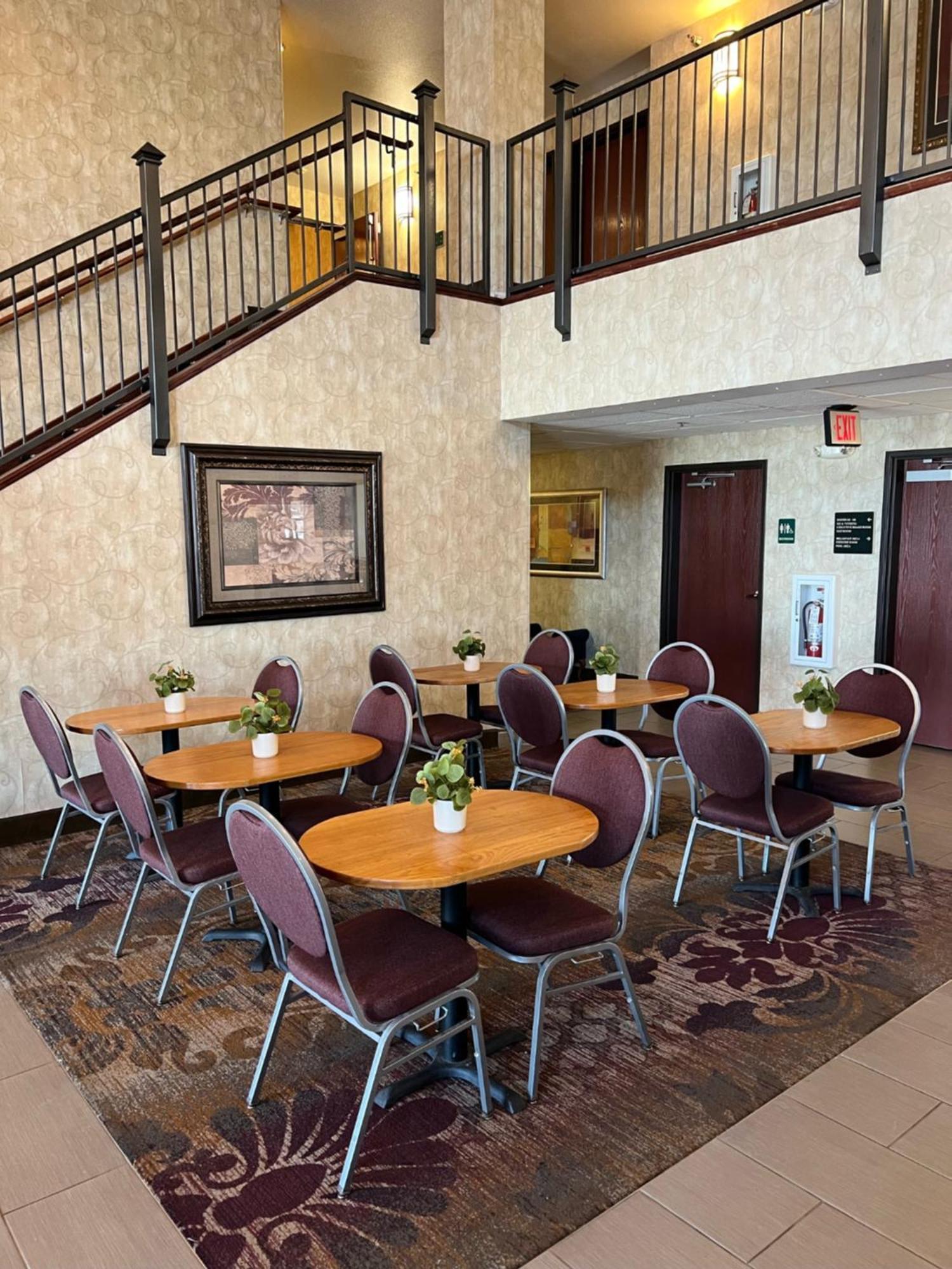 Grandstay Hotel & Suites Becker Buitenkant foto