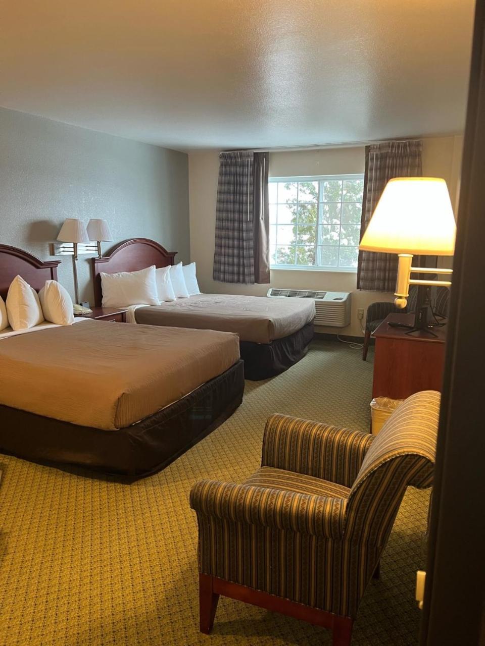 Grandstay Hotel & Suites Becker Buitenkant foto